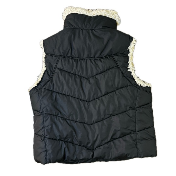 Big Chill black women’s full zip up puffer filet vest with faux fur collar - Picture 2 of 9